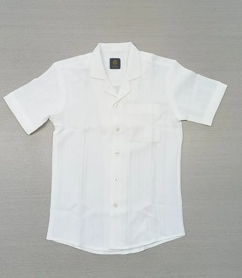 White camp collar shirt made in Bangladesh